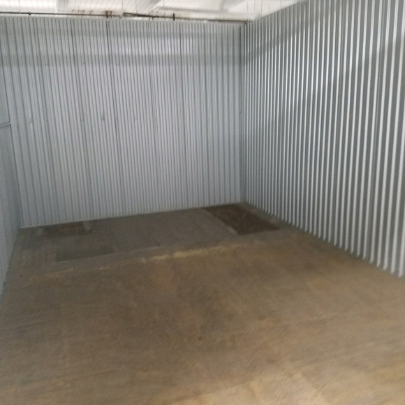 Meet your Posher, Latoya - Picture 1 of 1